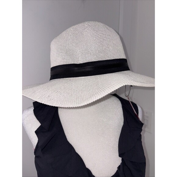 Vince Camuto Adjustable Off white Hat With Black Band Brand New Stylish - Picture 4 of 9